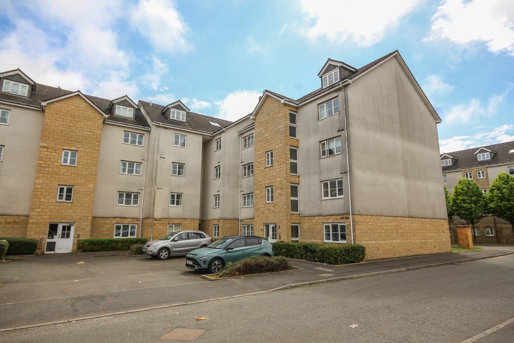Queens Crescent, Livingston, West Lothian, EH54 8EJ