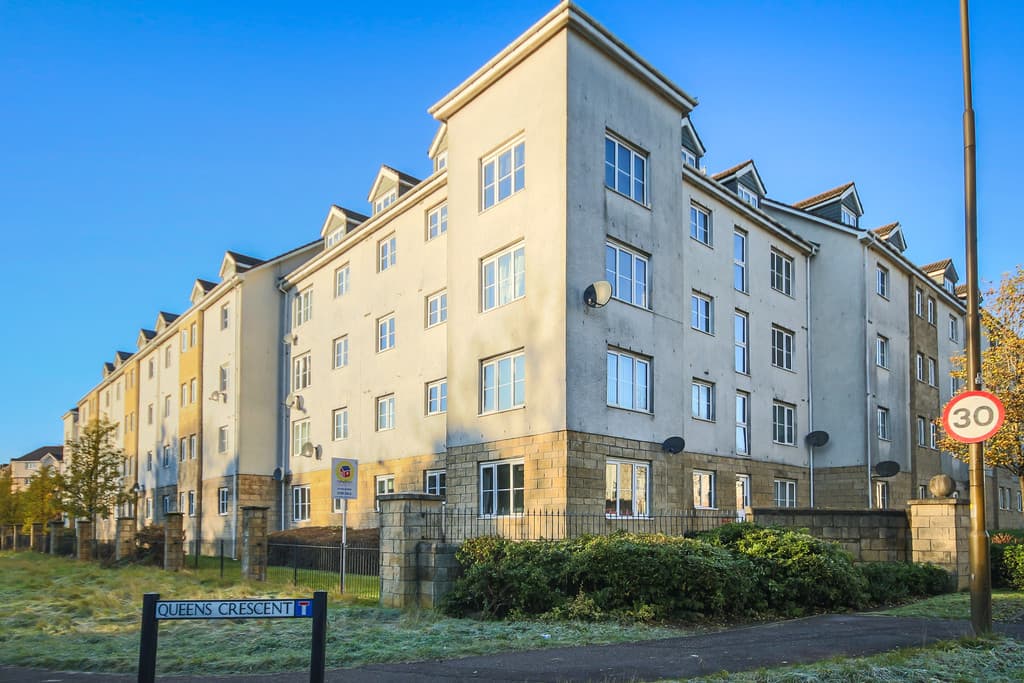 Queens Crescent, Eliburn, Livingston, West Lothian, EH54 8EJ